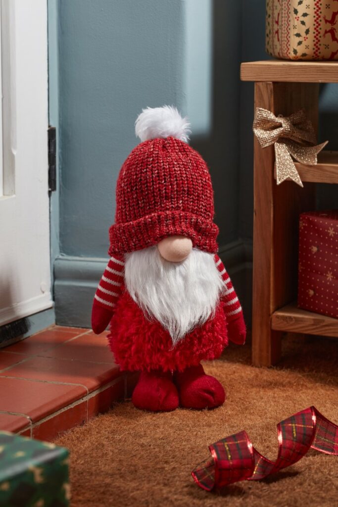 Large Christmas Gonk in Woolly Hat – Red 5050642093088